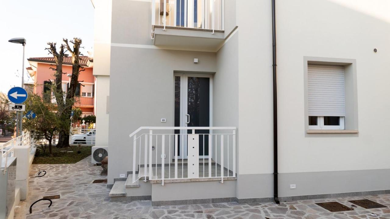 Ferienwohnung Villino Cavour Rimini Exterior foto