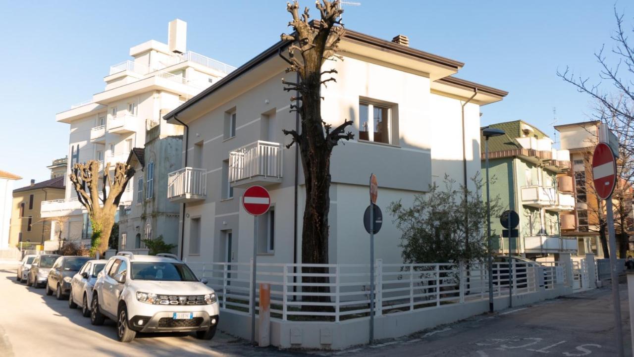 Ferienwohnung Villino Cavour Rimini Exterior foto