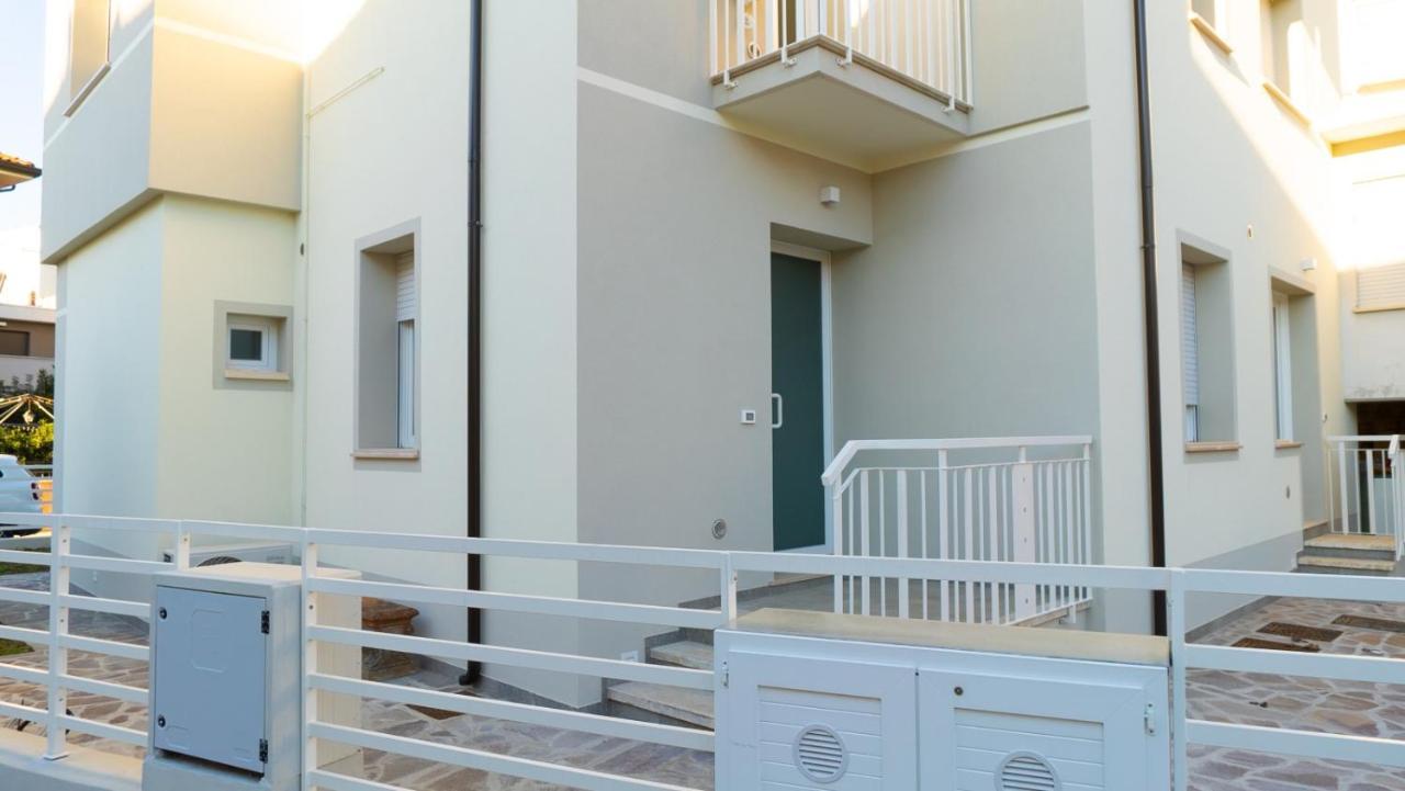 Ferienwohnung Villino Cavour Rimini Exterior foto